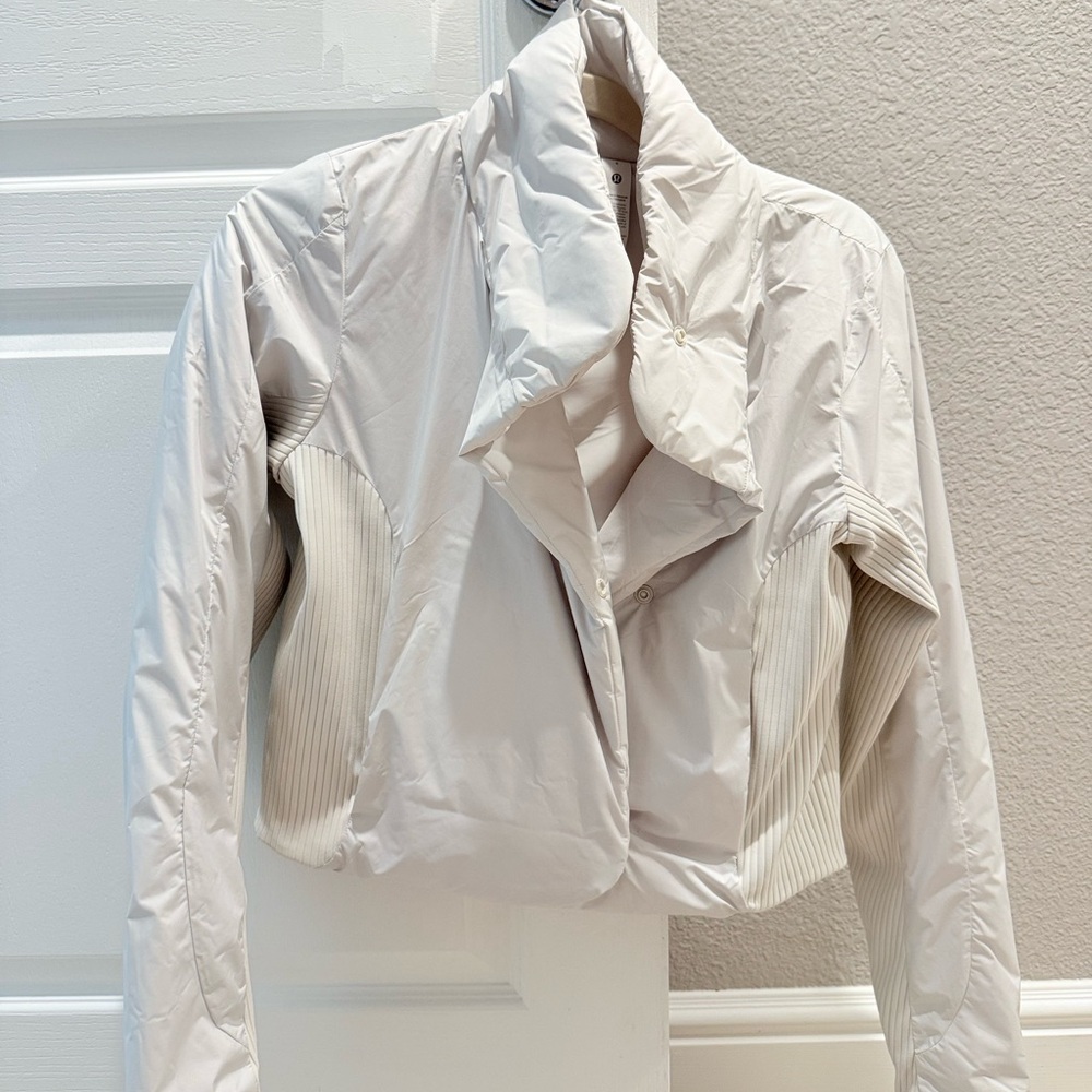 Lululemon sleek city jacket